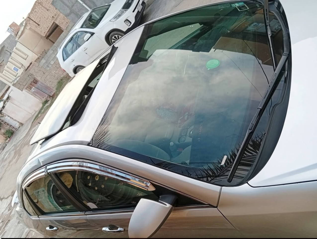 سلام عليكم امباله موديل 12 سلفر LT2 كلين بلعراق صاير بيه حادث ربع جامرلغات الخلفيه صبغ بدون حوض بس دعاميه الخلفيه تبديل جاهزه فتحت سقف ادامه كامله تخم تاير حداديه علخير تبريد جيد مكينه كير مكفولات ادامه كامله ليبل واحد بدون تبديل اي قطعه رقم دولي اجديد انكليزي بسمي سنويه 2031 تنتهي مكانه ديالى الخالص عارضه 90 بيه مجال وتساب موجود ***********
