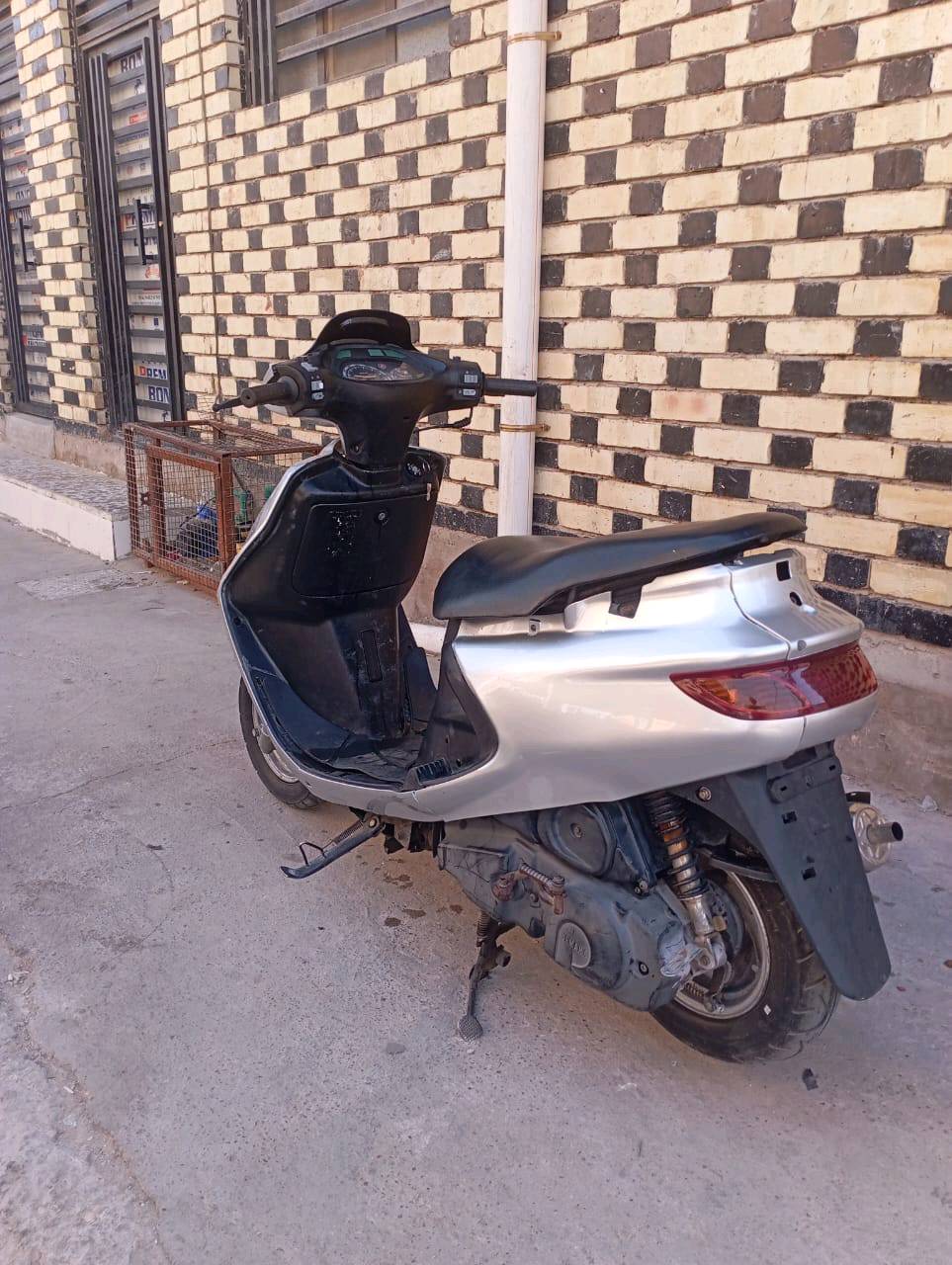 دراجه للبيع فراشه
العنوان النجف جديده الرابعه
600 وبيها مجال
***********