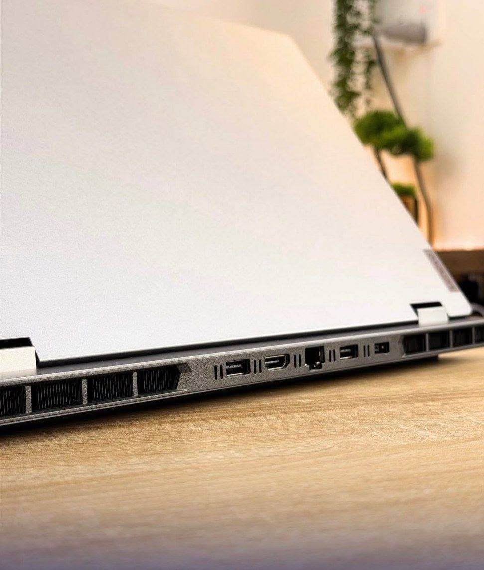 غير مستخدم بكرت RTX 5050 دورات شحن 1 فقط مع ملحقات كاملة
Lenovo LOQ 15AHP10  
المواصفات الرئيسية
 * المعالج (CPU): AMD RYZEN 7 250
 * الذاكرة العشوائية (RAM): 16GB
 * مساحة التخزين (Storage): 1TB SSD
 * كرت الشاشة (GPU): NVIDIA GeForce RTX 5050
 * الشاشة (Display): 15.6 بوصة بدقة FHD
 * البطارية (Battery): 4 خلايا (4 CELL) / سعة 60Wh (12.92V)
 * نظام التشغيل (OS): Windows 11 Home
تفاصيل إضافية
 * اسم الموديل (Model Name): LOQ 15AHP10
 * اللون (Color): رمادي (Luna Grey)
 * الرقم التسلسلي (S/N): YV00FFYS
 * رقم القطعة (MTM SN): 83JG000FUS YV00FFYS

واتساب ***********
