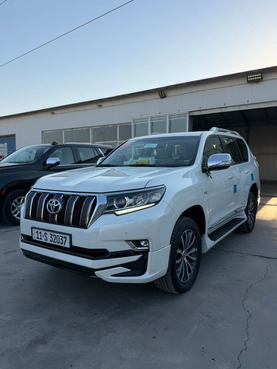 برادو 2023 VX باب اول 
شركة ساز
4 كامرات
كراسي كهرباء 
ماشية7 الف 
رقم بغداد بسمي 
كفالة عامة من كلشي 
مواصفات vxمعروفه سياره بعدها بجيس 
مكان سياره بغداد راشديه 
سعرها 55وبيها مجال 
***********عبد الدليمي
