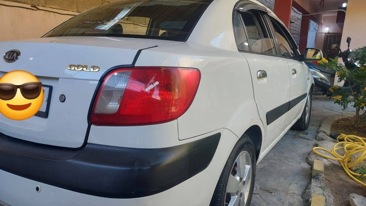 السلام عليكم للبيع كيا ريو موديل 2009 وارد خليجي محرك 1600بيه خيط تبخير  السياره نظيفه كما موضح بالسونار  السعر 76 و بيها مجال  السياره رقم ديالى  للاتصال*********** مكان السياره بغداد
