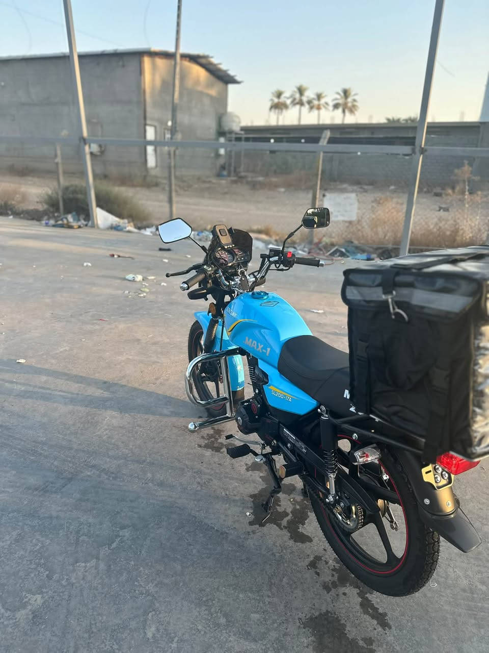 سلام عليكم ورحمة الله وبركاته عادت المنشور
دراجة للبيع سونك ماكس موديل ٢٠٢٧ يوم ٩/٦ نزلتة للشارع بعده زيرو اوراق موجودة ما مشتغله دلفري فقط اروح بيه للشغل وارجع مكان دراجه بغداد طارميه  سعر خاص 

رقم *********** بي واتساب
