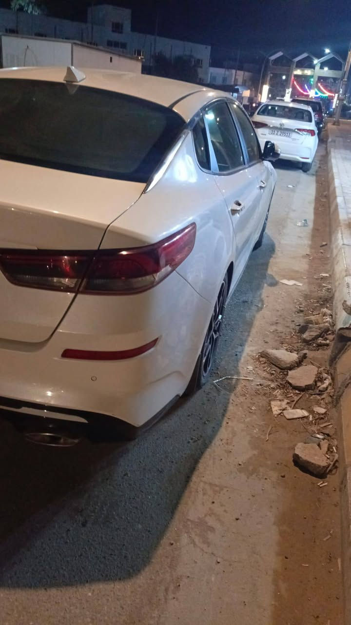 اوكتيما 2019 خليجي مكفوله كفاله عامه
رقم بغداد بسمي تحويل ثاني يوم
مكينه 2000 
سياره جاهزه من كل شي الي ياخذها بل عافيه علي
ماريد احجي مواصفاته اكثر لأن صور هيه تحجي 
او اتصال رقم *********** 
العنوان ذي قار مركز
سعر 190 بيها مجال
