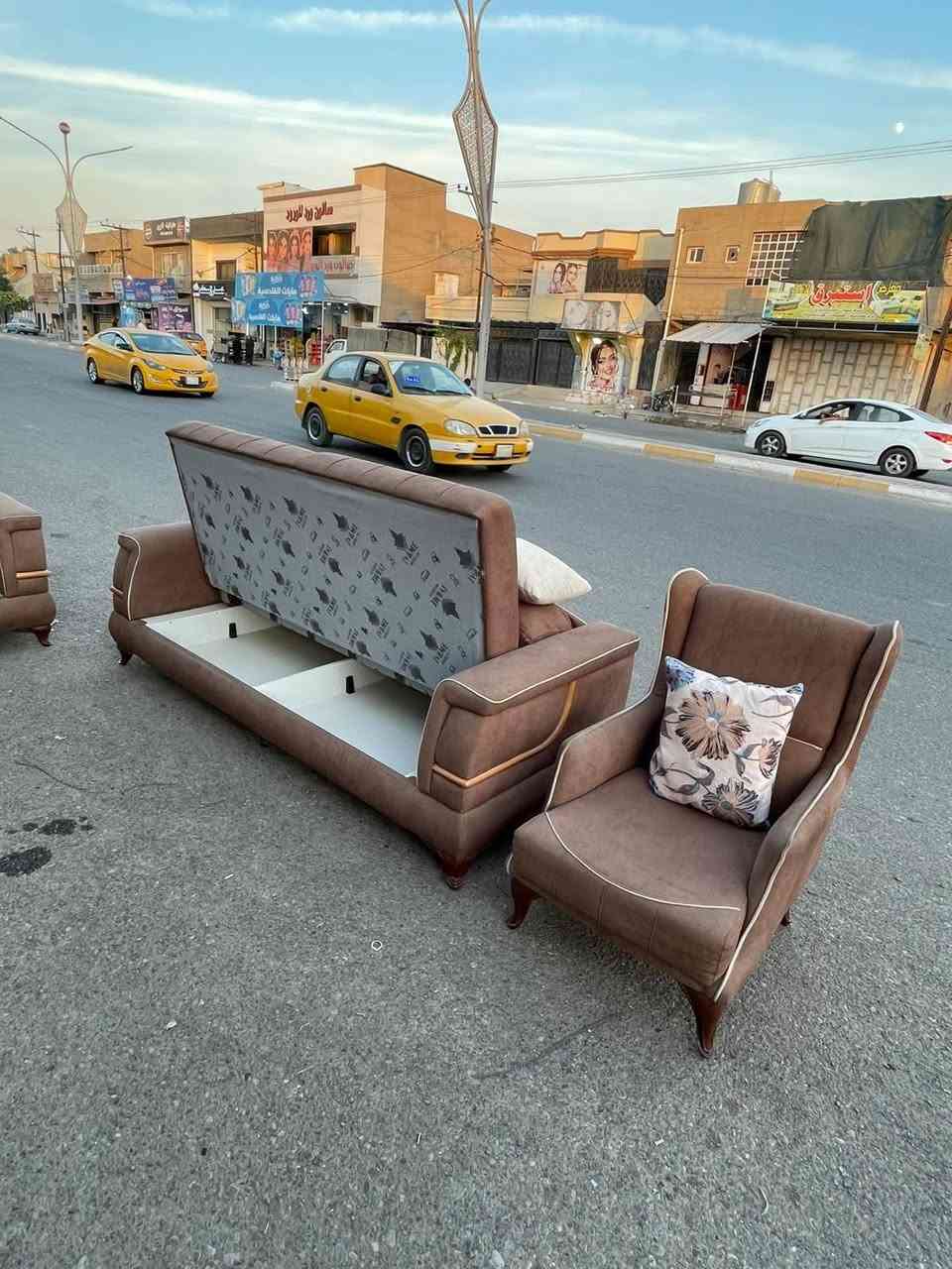 تخم • ١٠ مقعد