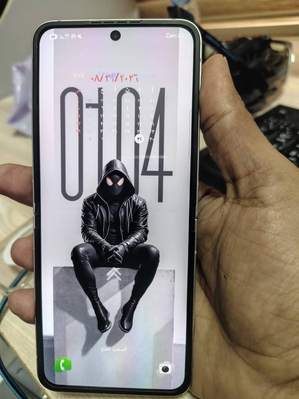 سلام عليكم شباب Galaxy Z Flip 6 للبيع الجهاز كلشي موضح بي وشرط الفحص السعر 525 الف وبي مجال *********** مكاني كربلاء
