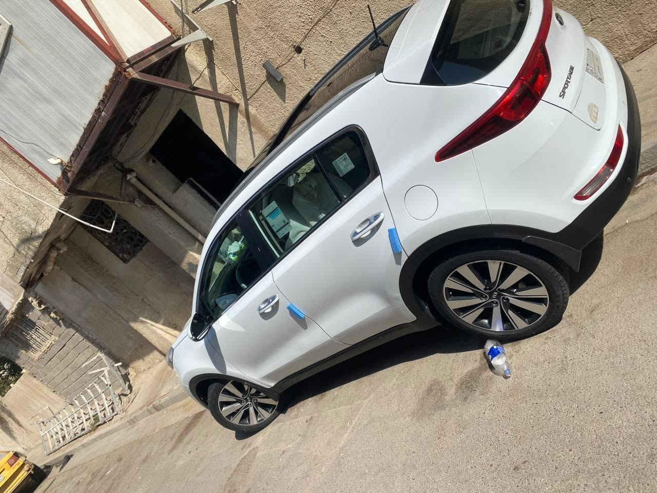 موصفات سياره موديل ١٧ خلجي 
1بنوراما

2مري شفط

3داخل لونين

4فول تحكمات ستيران

5تبريد قطعتين

6زراك لايت اناره شمسيات

7 سبوت ايكو نورمان

8سويجات ٢وبعد بيهه موصفات

سياره بدون اي حادث ولا صبغ بيهه بارد اصبعين باب السايق سيارة جديدة مبيهه اي نقص السعر ١٦١ وبيهه مجال عنوان بغداد حي الجهاد *********** بيع او مراوس اقل مكينه ٢٠٠٠ دوش
