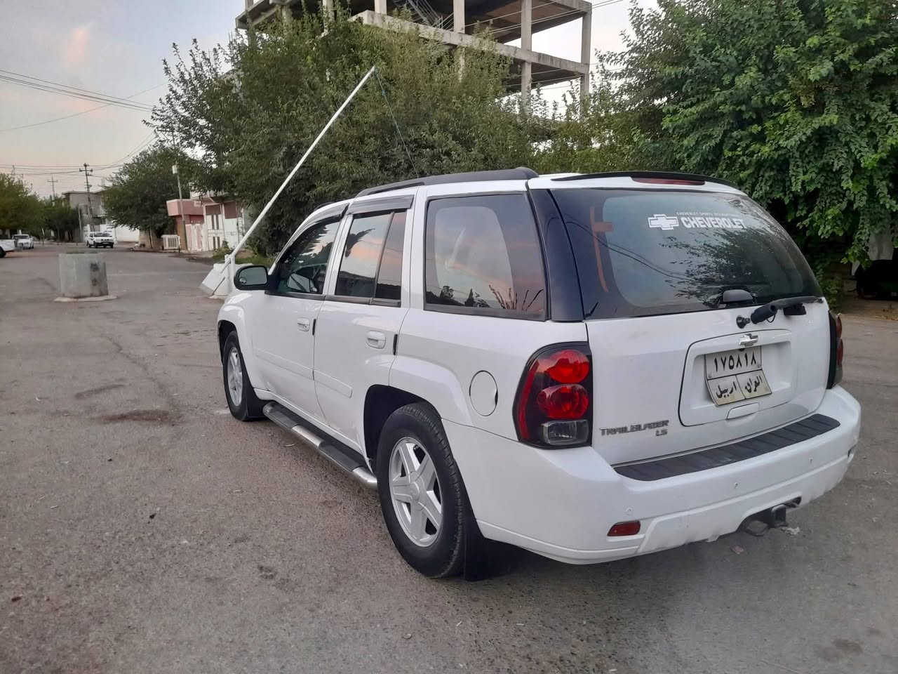 سلاوتان لێ بێت شۆفرلێت بلایزەر ٢٠٠٨ بێ بۆیاخ یەک بست ساردی هەیە بە شەرتی گێڕو مەکینەو ئەکسل دەعامی بۆ دەعامی بەشەرت
سعری ١١٥ وەرەقەو مجالیکی برایانە گۆڕینەوەش ئەکەین بە مۆنیکایەکی شورتەیی ئاڕم یان رەقەم بەلام جوان بێت 
کێ مشتەریە نامە بنیریت
سلاوتان لێ بێت شۆفرلێت بلایزەر ٢٠٠٨ بێ بۆیاخ یەک بست ساردی هەیە بە شەرتی گێڕو مەکینەو ئەکسل دەعامی بۆ دەعامی بەشەرت

نص مكتوب في الصور:
- ***********