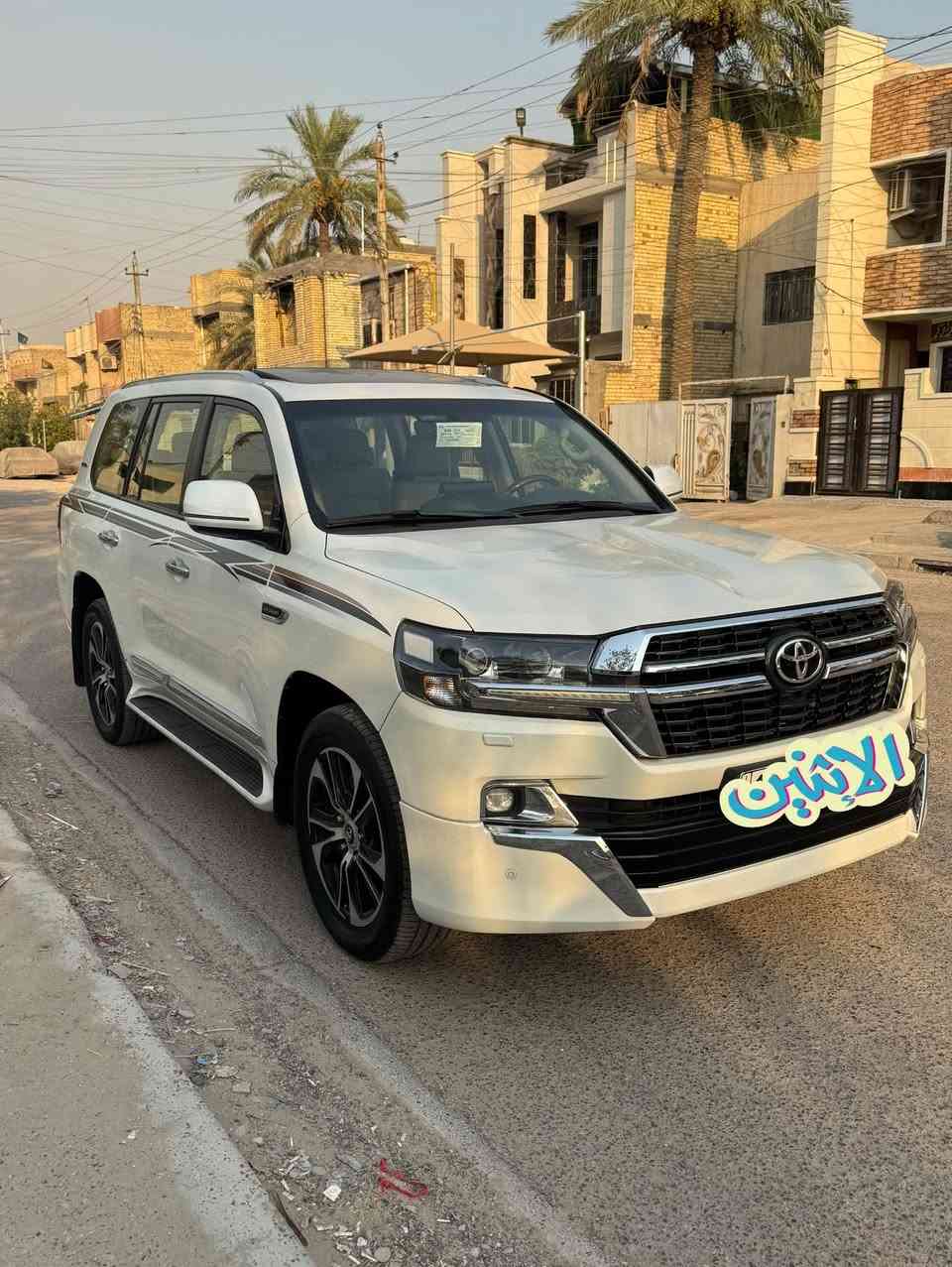 السلام عليكم
للبيع لاندكروز 2018 ساز باب اول السياره نضيفه بمعنى الكلمه ماشيه 99 الف حقيقي شاشه جبيره وشاشات خلفيه شاحن واير ليس ثلاجه وسطيه دبل ماوس السياره فول مواصفات فتحه السياره رقم بغداد الجديد بأسمي تحويل ثاني مرفق السونار للاستفسار اكثر ***********
