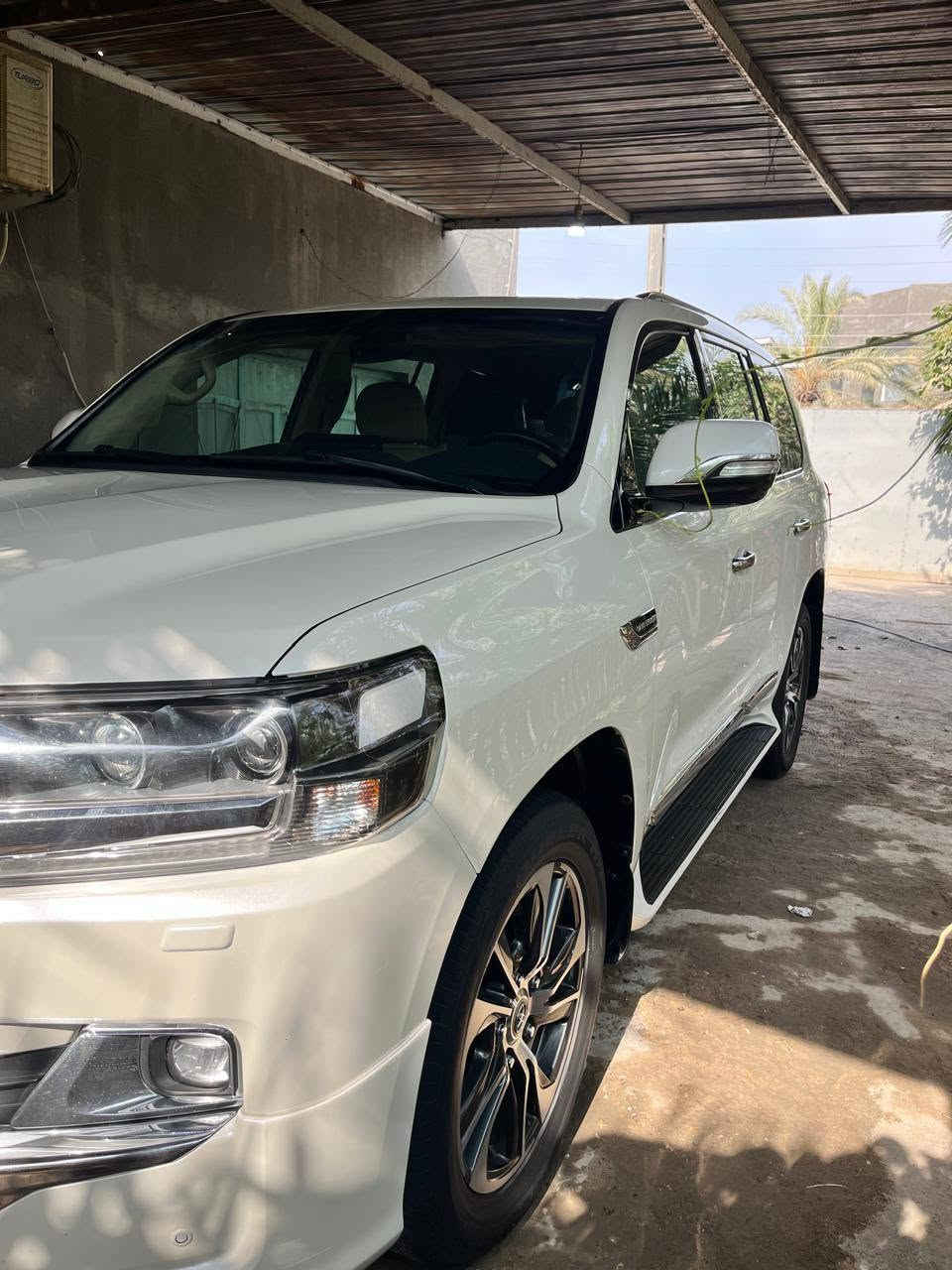 لاندكروز ٢٠٢٠ رقم بغداد جديده بمعنى الكلمة كفاله عامه ماشيه ١٠٠ الف حقيقي محرك ٨ سلندر ٤٦٠٠
*********** الزبير, البصرة
