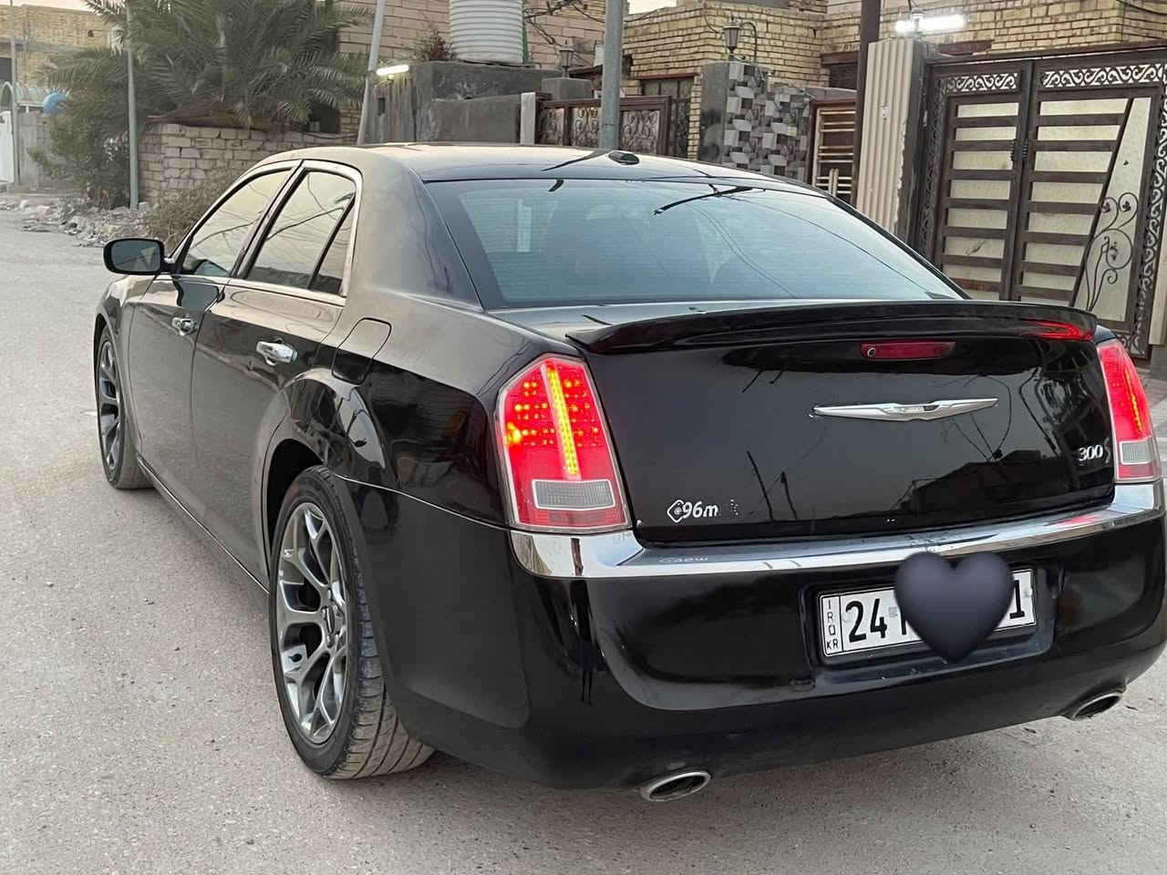 كرايسلر للبيع وارد كندي جديده حيل
متوام شمالي جديد شرط الحاسبه هزه جامه سنويه لل30 
شرط شغل اصلي 
مواصفات 
كشنات جلد اسود 
شاشه جبيره 
كامره دواره خلفيه 
مري قلاب وي بك 
كشنات تدفأه تبريد 
ستيرن هيتر 
مري هيتر +تعتيم 
تشغل عن بعد
مامشيه 176الف 
سياره جديده كلش 
مانقصه برغي 
گلوب بل عينه ما مشتغل 
مكينه 3600بل كارتون 
گير طياره 8نمر وضع شركه 
حداديه ميه بل ميه 
تبريد ثلج 
زوج تايرات توني شادهن 
بيع او مراوس السعر 55
مكاني ناصريه مركز 
رقمي ***********
