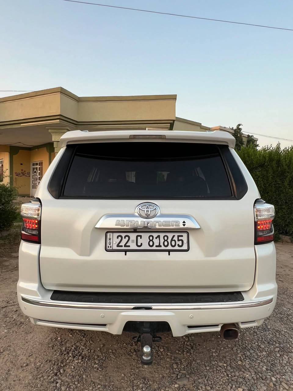 ‏TOYOTA  4RUNNER Limited فوول مواصفات 1/1
موديل 2021 رقم أربيل بأسمي شرط التحويل 
ضررها صبغ جاملغ وبونيد وصور الضرر مرفق بالمنشور
ماشية 55 إلف 
~ بصمة تشغيل 
بصمة بيبان 
لايت زينون
إشارة ترحيب بالمرايا وبالباب
~ فتحة سقف 
~ فور ويل 4*4
~ شاشة كبيرة 
~ رادار وحساسات خلفي وامامي
~ كشنات أمامية كهربائية
 تبريد وتدفئة الكشنات
~ كشنات جلد 
~ (  7 ) سبعة  راكب 
السعر 315 وبيها مجال 
للاستفسار : ‭***********
