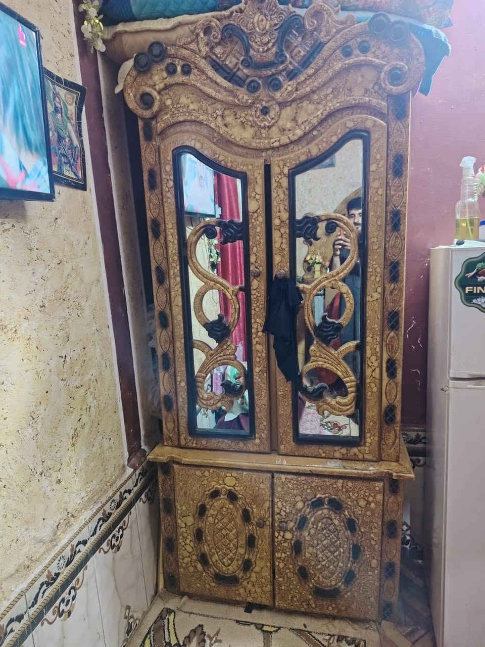 غرفه للبيع***********
