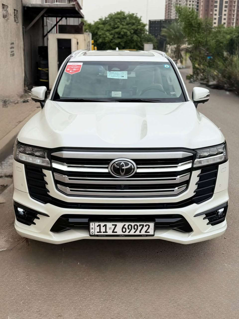 لاندكروزر GXR • ٢٠٢٥ • رقم بغداد