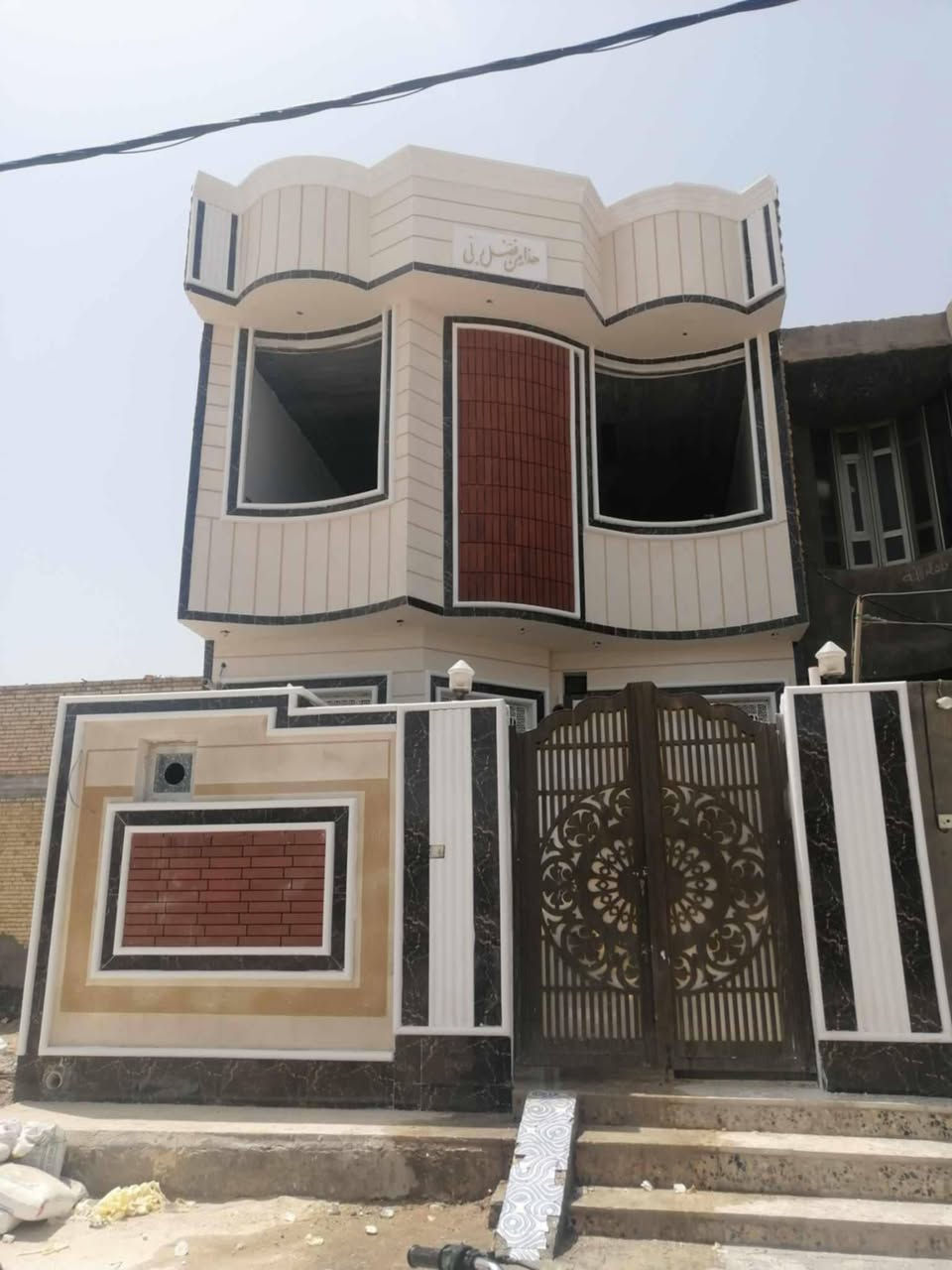 سلام عليكم
هذا عملي تطعيم فوم سنفيره  صبغ واجهات
طلس نثر جف قيم 
رقم ***********
