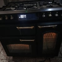 طباخ كهروغاز • يحتاج تصليح • مدينة الصدر