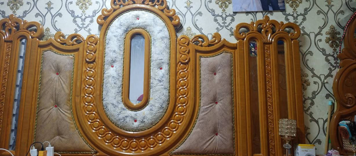 غرفه نوم كامله البيع
سعر 850 وبيها مجال 
العنوان البصره تقاطع العاليه شارع 18 

التواصل واتساب موجود او تصال 

***********
