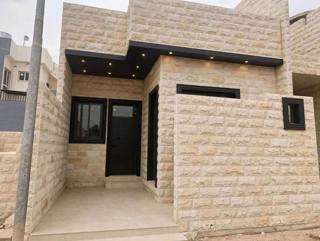 واجهات مرمر • كوبنات مرمر • تنفيذ