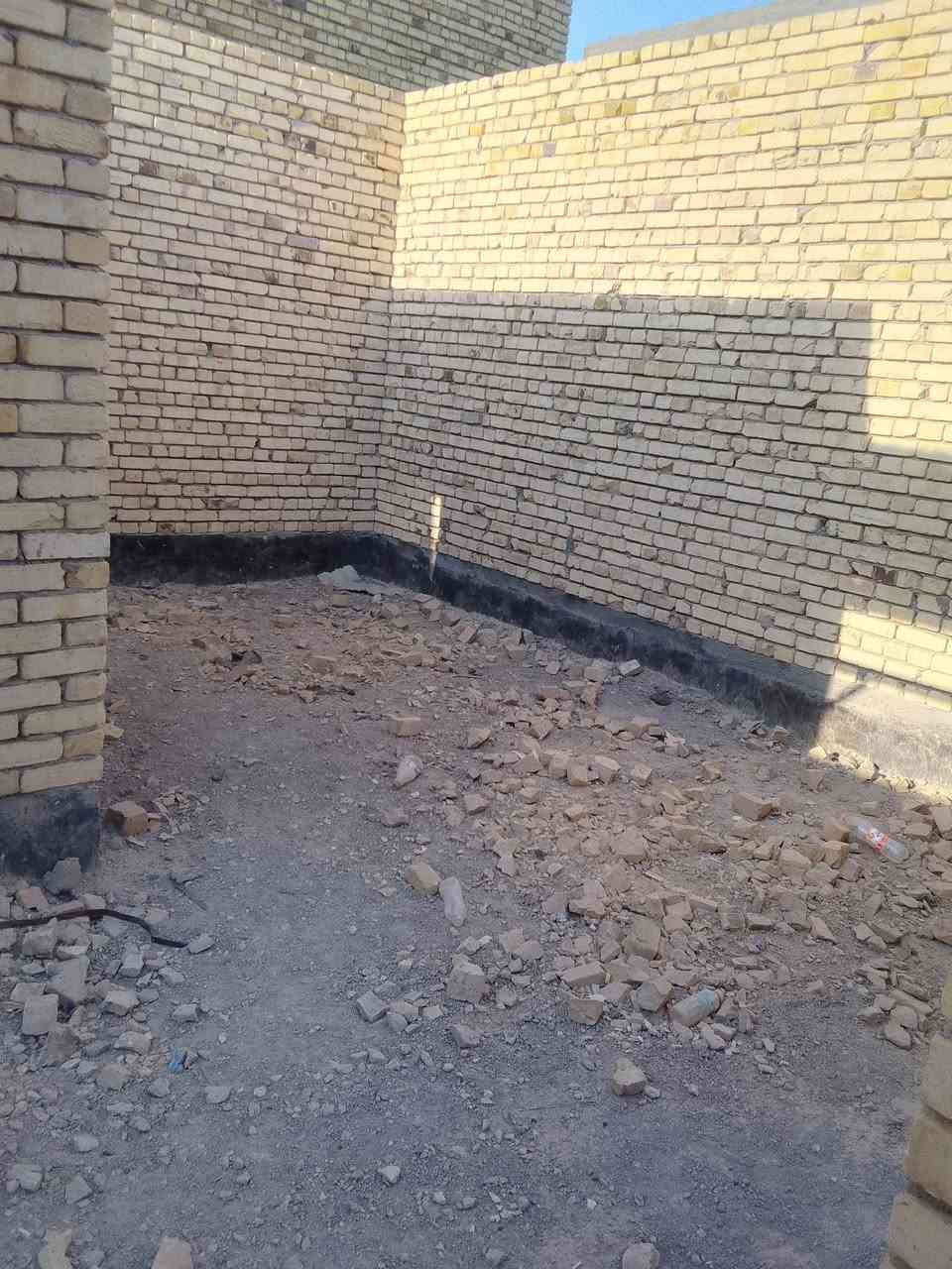 هيكل للبيع مساحته 125 متر يتكون من غرفه 5ب4 ديوانيه 6 ب4 مطبخ 3 ونص ب3 متر حمام داخلي وساحه 
الهيكل بناء. جديد منطقه راقيه شارع 8 متر خدمات ماء كهرباء مولد شارع الهيكل زراعي سند 25 جهت الشط شارع ام عواد جوايه فرع رقم 8 بستان سيد حيدر تفاصيل اكثر 
***********
