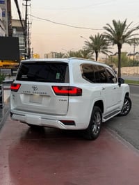 لاندكروز VXR توين تيربو اعلى فئة بل لاندكروز  موديل 2023 ضمان وكالة سا...