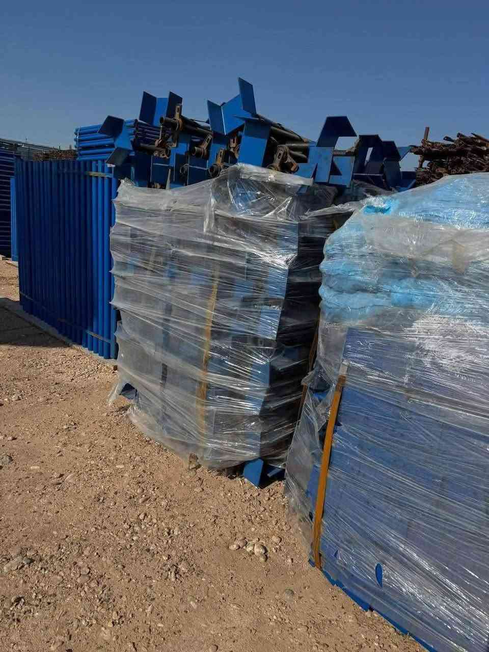 مكتب سيف اللامي تاجير جكات ٦ متر ٥متر ٤متر ٣متر قوالب حديد جميع القياسات سكلات تركيه سكلات كابلت سكلات خدميه فخات رباعيه فخات عاديه بولطات توصيل جميع المحافضات العراق رقم الهاتف *********** سيف ابو زينب تعال واني خادم الطيبين***********
