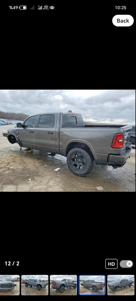 السلام عليكم للبيع دوج رام 2025
BIG HORN

6V 3.0 TOWIN TURBO

مواصفات معروفه

حادثها موضح في الصور ميكانيك يسار وبارد يصير بيها فقط

سيارة جايه ع شمال ابيع مكمرك واصل اربيل
***********
