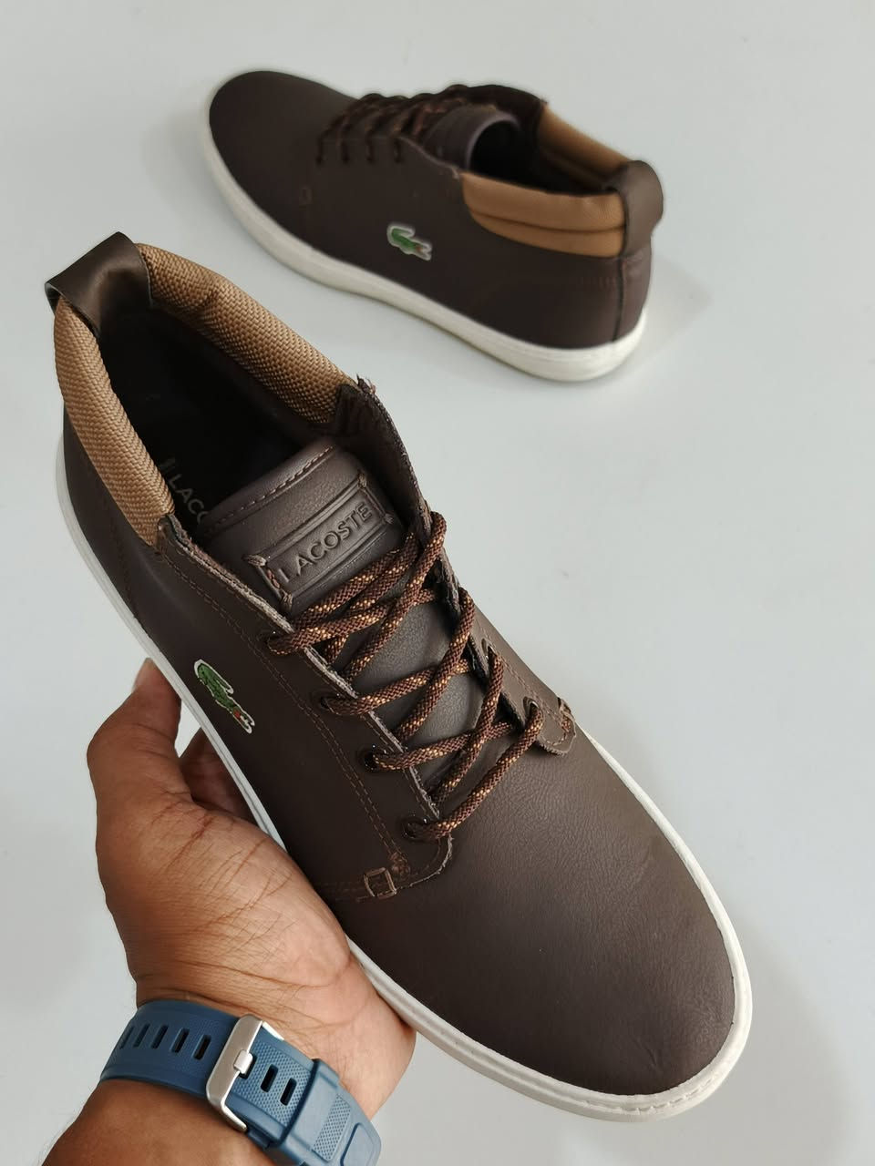 ▪️لاكوست وكاله غير مستخدم اصلي اورجنال
▪️قياس 42---26....cm طول القدم 
▪️ نسبة نظافة غير مستخدم ✅🔥
👟 طبي وزن خفيف مريح القدم 
☎ واتساب ***********☎
🚗 توصيل كافة محافظات العراق 🚗
