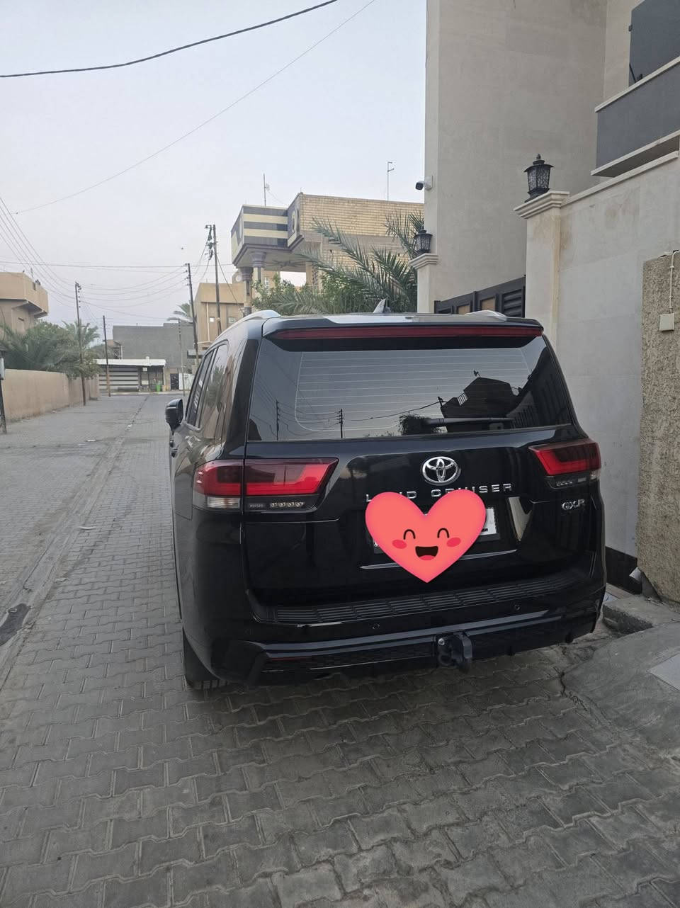 لاندكروزر بلاك ادشن • ٢٠٢٥ • الطارمية