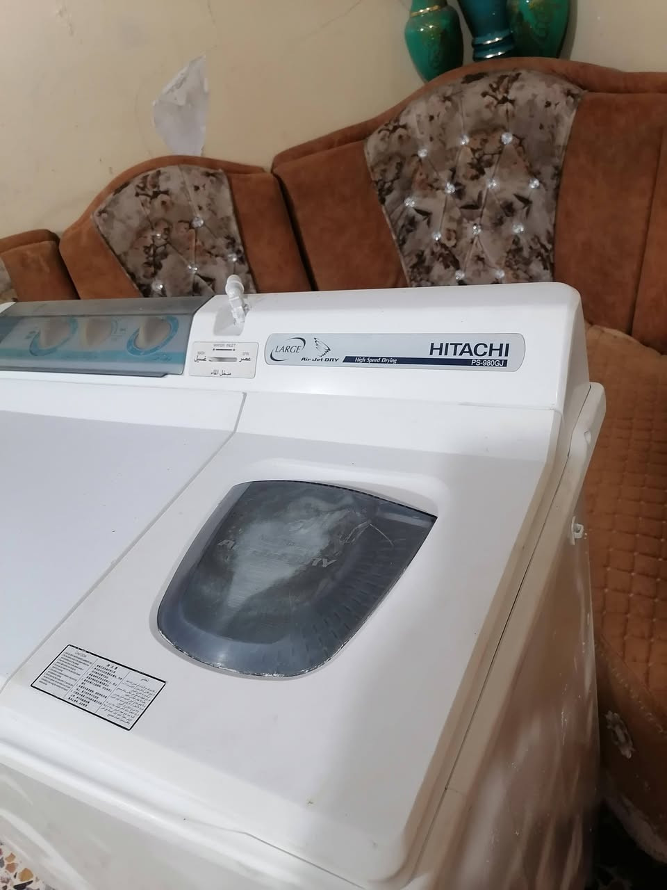 غساله هيتاشي ياباني شرط كلها وضع شركه سعر ١٣٥ الف ***********
