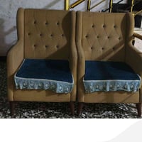 كراسي • اثنين • مستعملة