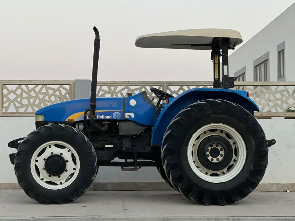 للبيع نيوهولند TD80 – حجم 80
موديل 2013
مكينة New Holland TD80، المكينة جاهزة من كلشي وما بيها نقص المكينة مال جناي 

🔹 المكينة بلادية

🔹 بيها كتاب شركة

🔹 كهربائيات شغالة كلها

🔹 جاهزة للعمل

📍 المكان: صلاح الدين – سامراء

📞 للاستفسار والاتصال: ***********
