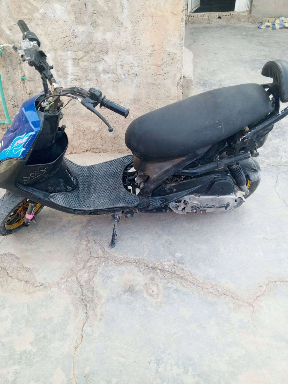 سلام عليكم ماكس عدلة مال لعب دراجة شلعة ومعدل الدرجة تخبل بيها صارنصة WF السعر 350 وبيها مجال العنوان بغداد الؤسمة نهايت سبع قصور *********** متواجد بس واتساب
