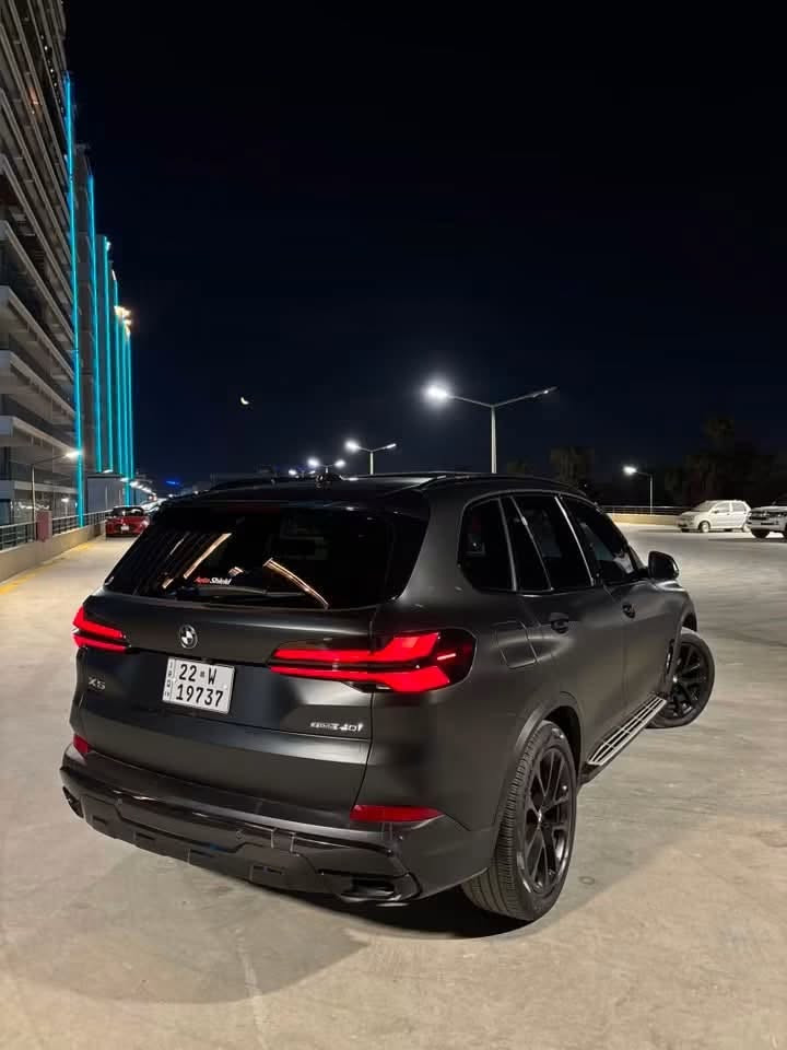 BMW X5 
موديل :2024 
سياره :وارد امريكي كلين تايتل كفالة عامة من الصبغ والبارد 
محرك بنزين :6 سلندر 
TwinPower Turbo

مواصفات :
الكاميرا الخلفية - سقف بانورامي - صندوق كهربائي - التحكم على المنحدرات - كامرات  360 - تدفئة المقاعد - تبريد المقاعد - فتحة
السقف - بصمة - شاشة - مراقبة النقطة العمياء - التحكم التلقائي في درجة الحرارة - نظام بدء التشغيل - نظام فرملة الطوارئ - 8 وسادة
هوائية - المصابيح الأمامية ليد - مصابيح الليزر الأمامية - عرض المعلومات على الزجاج الامامي - تدفئة مقود القيادة - لوحة قيادة رقمية
- إنارة محيطية - أبل كاربلاي 

الاضافات 
- تضليل 80‎%‎ مرخص 
PPF كامل اسود مات ضمان 
- 10 سنوات
- شباك ليد  

السيارة وارد امريكي كلين تايتل و كارفاكس كلين
‎كير و محرك كلها بشرط
وسونار موجود موضح بي كل التفاصيل 

سعر : 515 ورقة
للاستفسار : ***********
العنوان : بغداد
