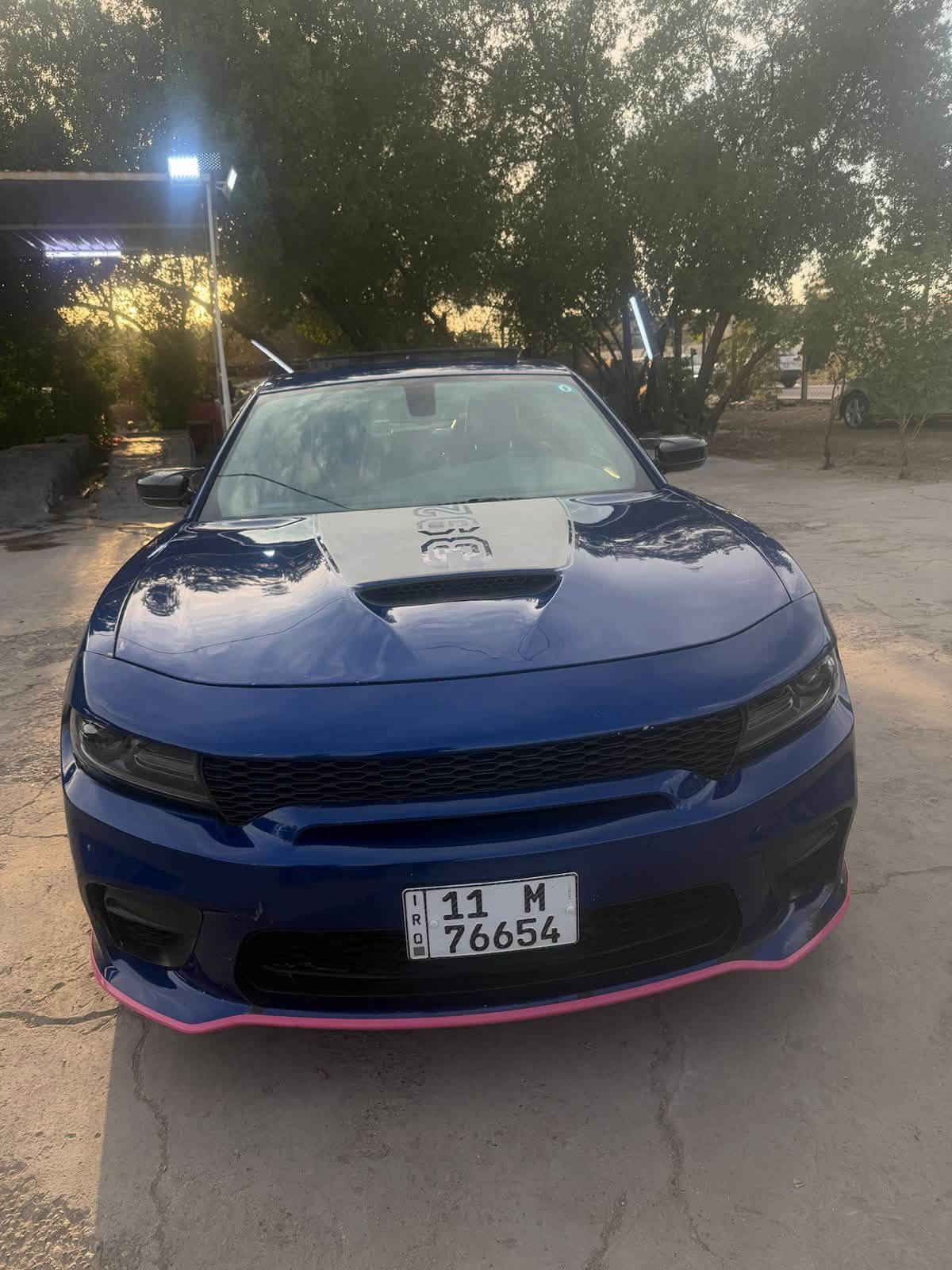 جارجر دايتونه موديل 2019 هيمي 5700 RT
ماشية 71الف ميل
 السيارة مختمة كشنات ودشبول 
سيارة فول مواصفات 
كشنات كهربائية تدفئة تبريد
خزن ذاكرة ميموري
رادارات
داخليتها نضيفة كلش 
ضربتها من الوارد دعامية اماي وجاملغات امامي ثنين  
تكمه مصبوغة 
بيها رصعات بسيطة على الجنطة 
بيها شخط بالباب الأيسر الورة السايق 
السيارة مكينتها فول مابيها عطلات
السيارة تحتاج بس غاز للتبريد وتحتاج تكحيل بسيط
مكانها بغداد اعلام البياع 
صور الحادث ضمن المنشور 

السعر 190 وبيها مجال 

***********

***********
