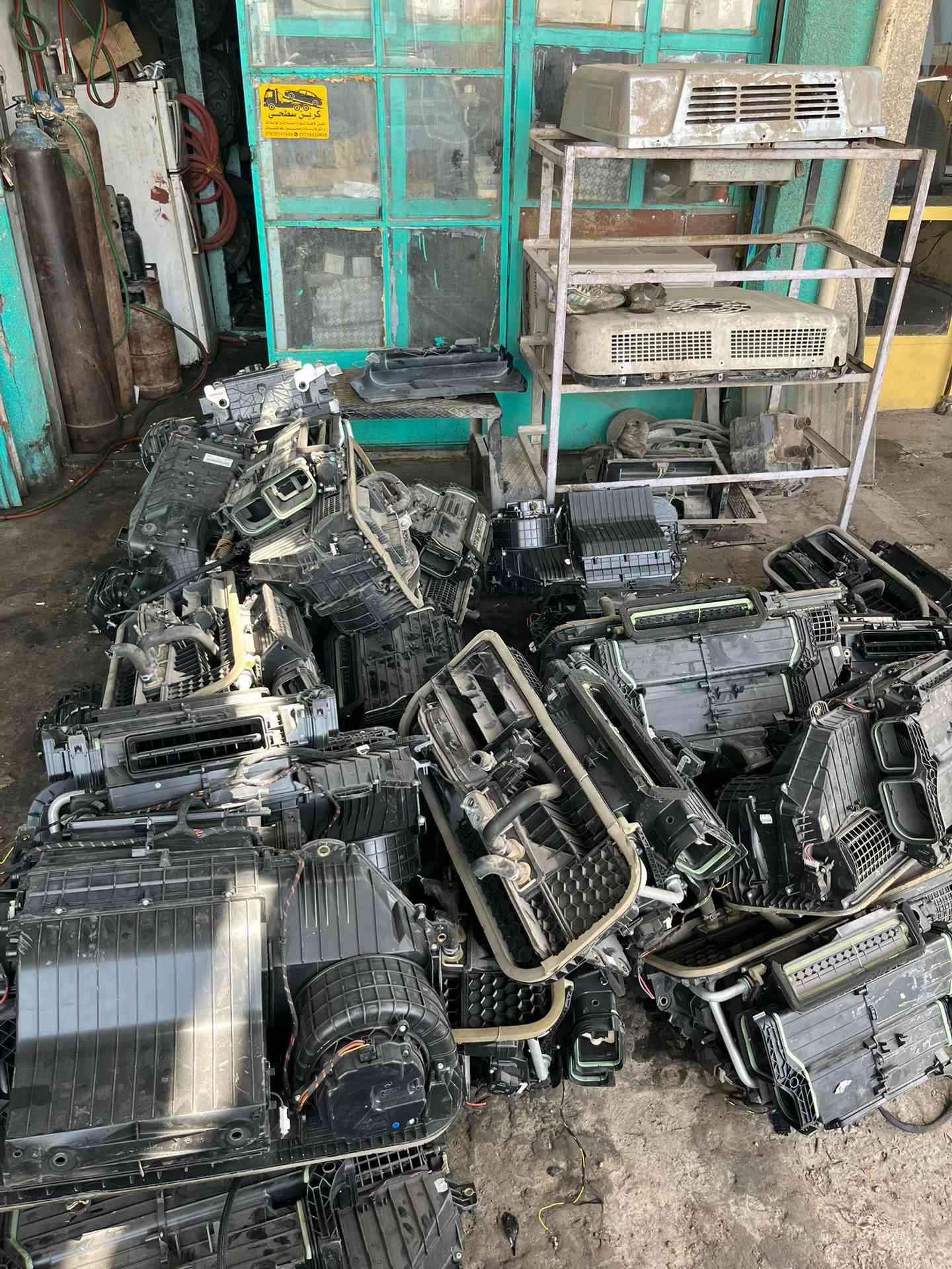 📢 تم وصول بوكسات جديدة! 🚛 بوكسات أكتروس وحش موديل 2020 🚛 بوكسات فالفو وحش موديل 2022 فما فوق ❄️ متوفرة الآن لدى محلات أبو حيدر للتبريد 🔧 جميع مستلزمات تبريد الشاحنات والمكائن الثقيلة 📍 بغداد – التاجي – حي الصناعي – كراج طاهر أبو مريم 📞 *********** 🔥 الكميات محدودة — سارعوا بالحجز والشراء!

نص مكتوب في الصور:
- محلات ابو حيدر للتبريد خبرة جودة ثقة دائما معكم قطع غيار أصلية أسعار مناسبة خدمة مضمونة وصل حديثا تم وصول بوكسات اكتروس وحش موديل 2020 بوكسات فالفوه وحش موديل 2022 فما فوق ولجميع مستلزمات التبريد للشاحنات والمكائن الثقيلة صيانة كافة المكائن الثقيلة قطع احتياطية أصلية صيانة أجهزة التبريد كافة أجهزة تبريد السيارات الكبيرة طريقك دائما بارد بغداد - التاجي - حي الصناعي - كراج طاهر ابو مريم ***********