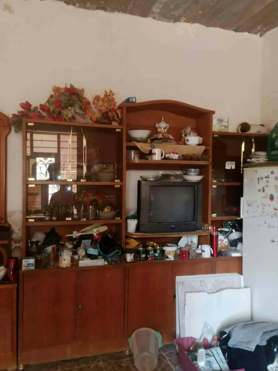 غراض للبيع نضافه فول وبسعار مناسبه
