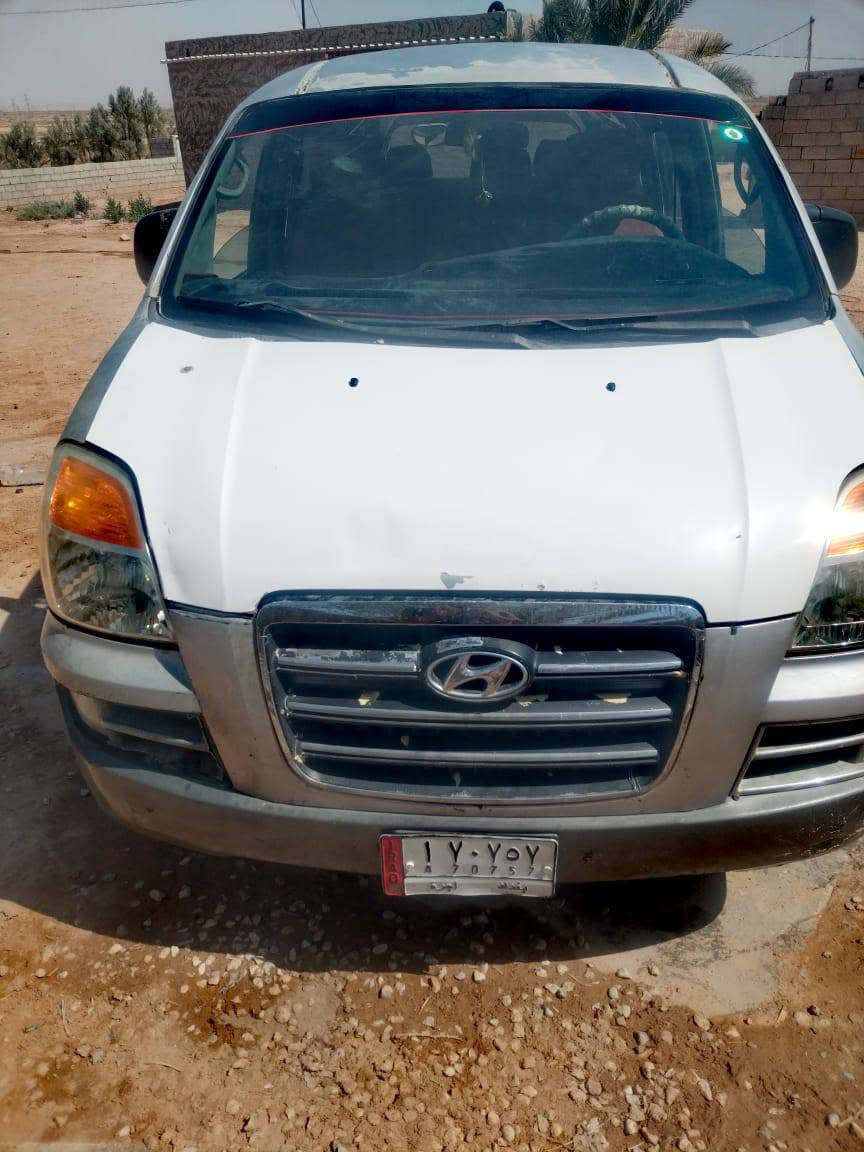 سياره للبيع النوع ستاركس موديل 2005 عدد راكب 11 معمره الشاصي صفحتين   المحرك مجفة كامل جديد السعر 60 للتوصل *********** مكان السكن الهارونيه  أيمام ويس
