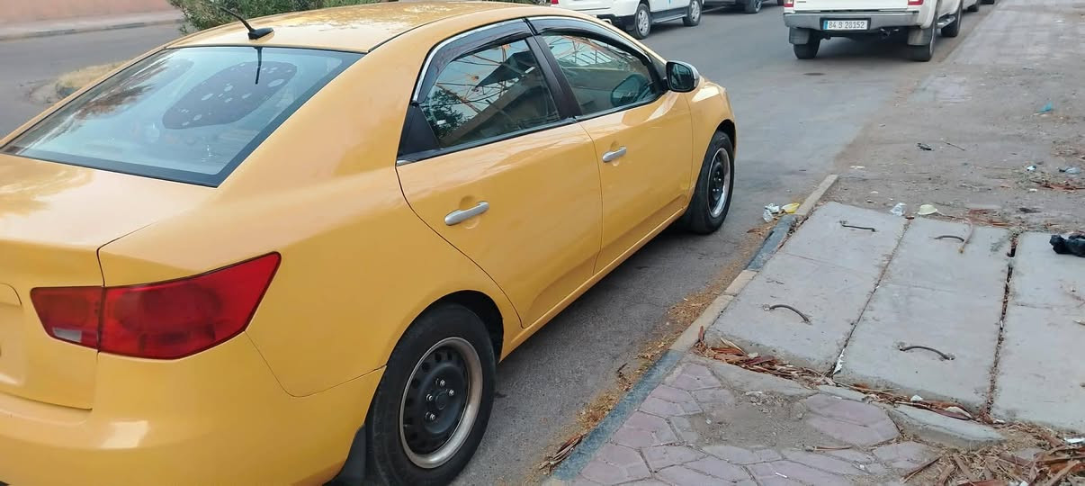 دالسلام عليكم مكلف بل نشر خوان فورتي موديل 12سياره جهاز خير من الله تخم تير تبريد ثلج حدادي رقم بغداد تحويل شرط مريكي مكين 2000حلو سيار كله اليبل واحد فقط ضربته بس جملق الخلفي مكانه واسط الحي سعره 77وبيه حق الجيه *********** دوشمه جديده
