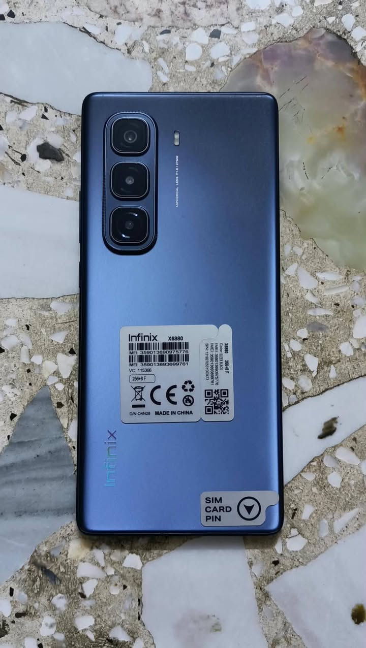 INFINX HOT 50 PRO Plus
نظافته عالية كلش مكفول من كل شيء 
مواصفاته:

الشاشة : AMOLED بحجم 6.78 ، +FHD
 المعالج : Mediatek Helio G100
الذاكرة : 256GB
الرام : 8 + 8 ( 16GB ) 
البطارية : 5000mah
خفيف الوزن 162g
الكاميرات: خلفية 50 +2+2 م.ب / امامية 8 م.ب
يشغل ببجي فريمات جيدة

سعره : 230
مكاني بغداد - مدينة الصدر 
***********

