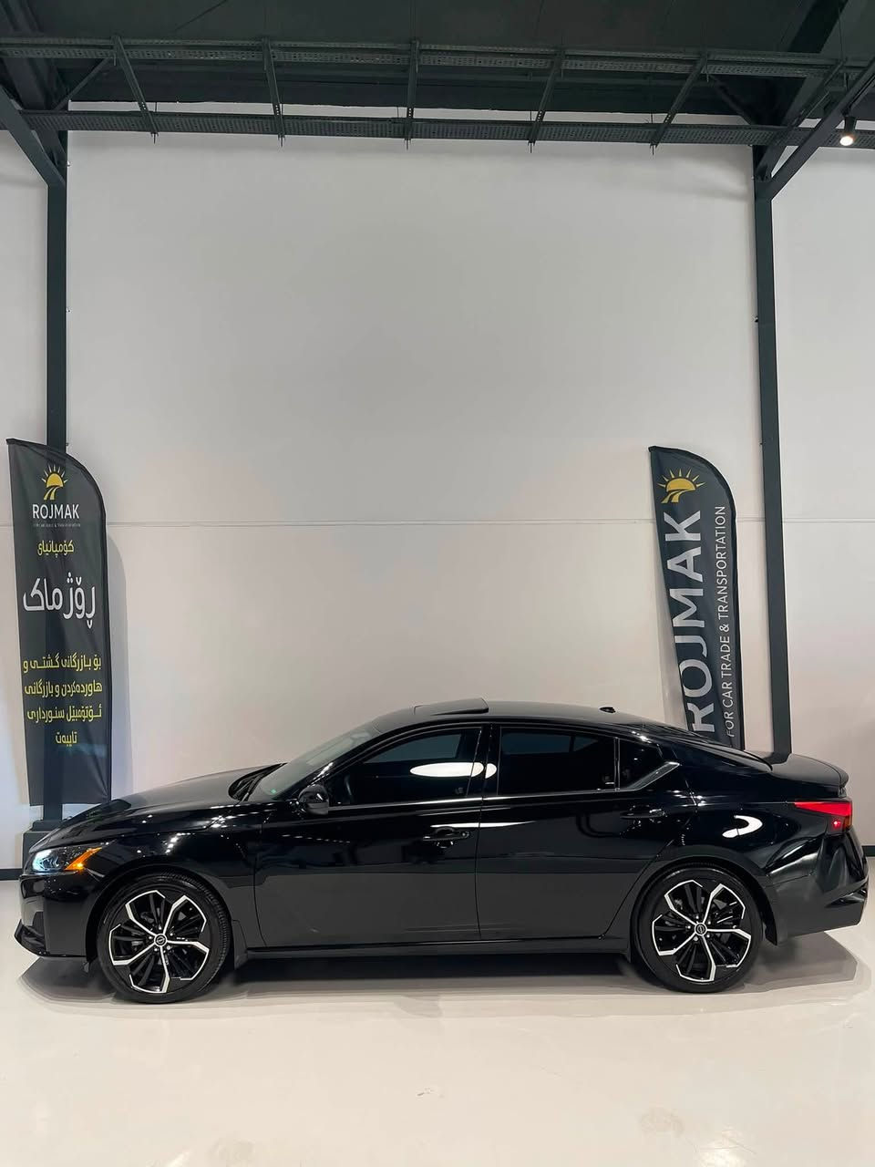Nissan Altima 2024 SR plus
سەیارەکە پێش و پشتی کەپسە — بێ بۆیاخە 
یەک چاملخی پێشەوەی سەکن گۆڕاوە بە بیلاد 
بە بێ ناو گرتن - بەبێ شانسی بێ بەدەن - ڕادێتەر بیلادیە
ئێرباگی بەس سکان و شان سستمە — ڕەقەم کاتیە 
٩ هەزار مایل ڕۆشتووە — شوێن سلێمانی.  

1N4BL4CV8RN436213

***********
***********

نیسان التیما ٢٠٢٤ اس ار بلاس 
سیارە بجم کبس - بدون صبوخ 
بس جاملخ امامی سکن تبدیل بلادی 
بدون دواخل — ماشیە ٩ الف میل 
ارباک بس ستیرن طاک سستم — مکان سلیمانیە

1N4BL4CV8RN436213

***********
***********
