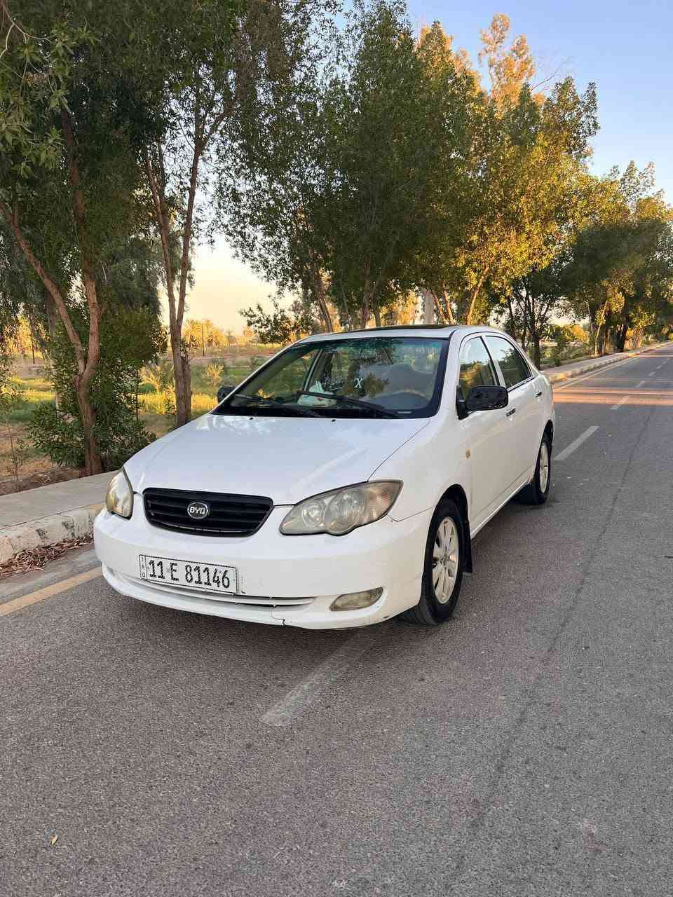 السلام عليكم 
بي واي دي ٢٠١٣ G3
سياره حلوه بي رش حزام تعمير 
رقم بغداد باسمي 
كير عادي مكينه ميسيبوشي 
مكاني المسيب سدة الهنديه 
***********
