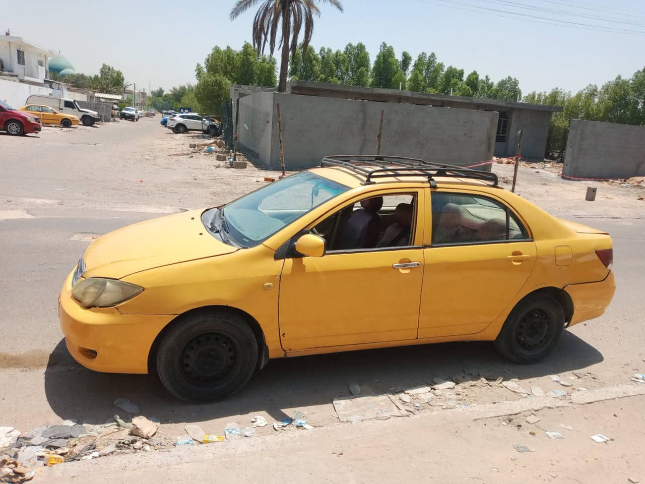 السلام عليكم للبيع سياره بيوادي اف ثري موديل 10 مكينه لانسر ياباني مصفرة هيأ عليها غرامات 3 اوراق بيها نواقص آذاين مال مكينه وصوندة مال بور الكشر هذا كدام العين ماعرف شبيها صبغ اكفلك تحويل وهيأ السياره ابيع كوم حديد السعر 26 وبيها مجال للاستفسار ***********
