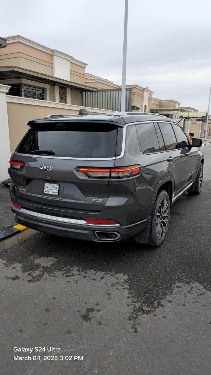 . 2022 Jeep Grand Cherokee L Summit Reserve

السعر:350$

***********:ارقام التواصل🔥🔥
***********

الموديل : 2022 . وارد امريكي تو كلر  اسود ورصاصي

‏3600 V6 :المحرك

حادث تبديل بنيد+

ماشيه 29 الف

المواصفات :

* دفع رباعي 4x4 .

نظام تعليق هوائي (جكات).

قيادة ذاتية عند المنعطفات.

رادار امامي مع مانع تصادم

* تحذير الخروج عن المسار .

* مستشعر نوم السائق مع نظام التوقف الآلي

* تحذير النقطة عمياء !

نظام تحذير عند التقاطعات.

نظام تحذير عند تجاوز السرعة المحددة.

نظام عرض المعلومات على الزجاج الامامي HEAD UP

‏(DISPLAY

نظام تقليل الضجيج داخل المقصورة.

* إنارة محيطية.

* مرايا تعتيم ذاتي.

* المرايا الجانبية قابلة للطي كهربائيا.

* نظام الصوت من ماكنتوش مع 19 سماعة.

* ويل قياس 21 انج

* سقف بانوراما

3شاشات 

* شاشه كبيرة 10.1 انج

* نظام الخرائط (GPS)

* عرض خرائط الطريق على لوحة القيادة.

* لوحة القيادة بقياس 12 أنج.

* كاميرا داخلية متعددة الزوايا

* كاميرا محيطية 360 درجة .

* 4 كاميرات خارجية مع بخاخات ماء للتنظيف.

* كاميرا للمرأة الداخلية.

*كاميرا حرارية

* المصابيح الأمامية زنون

* كشافات الضباب زنون

* دخول ذكي.

* بصمة على 5 ابواب للدخول الذكي.

* تشغيل عن بعد .

* الصندوق الخلفي كهربائي

* فرش المقصورة الداخلية من الجلد الطبيعي الفاخر .

* اضافات من الخشب الطبيعي للمقصورة الداخلية

* ذاكرة لحفظ وضعيات الجلوس للسائق. * ذاكرة لحفظ وضعيات الجلوس للراكب.

* مساج للمقاعد الامامية السائق والراكب.

* المقاعد الأمامية كهربائية

* المقاعد الأمامية تبريد وتدفئة

* المقاعد الخلفية تبريد وتدفئة

انارة داخلية LED متعددة الالوان

* حساسات امامية.

* حساسات خلفية

* 7 راكب

* مكيف خلفي مع وحدة تحكم منفصلة .

* تدفئة ستيرن وتبريد

مانع تصادم خلفي .

* بلوتوث تلفون .

* محدد سرعة .

* نظام التشغيل والاطفاء الاوتوماتيكي ( Auto Start

‏. (System

‏)Auto Break System ) نظام بريك اوتماتيكي Singapore

نص مكتوب في الصور:
- Galaxy S24 Ultra
- March 04, 2025 3:02 PM