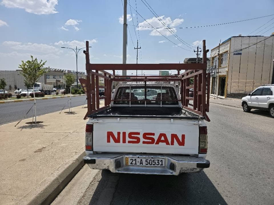 نیسان پیکاب ٢٠١٠ بێ بۆیاخ سەنەوی تازەیە تا ٢٨/٥ چوار تایەیی لۆکی لە ژێرە تەحویل و غەرامە و بڕاوە بە شەرت
١٣٢ وەرەقەو معامەلە
ڕەقەم تەلەفۆن *********** السليمانية, العراق
