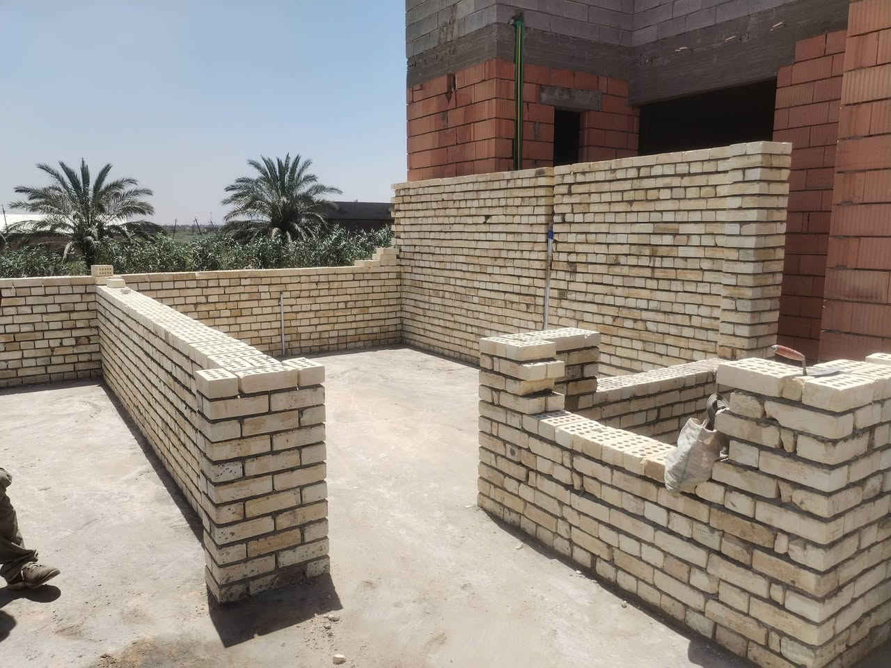السلام عليكم خلفة بناء 
(طابوك -بلوك) شغل درجة اولى العمل قطعي أو عالدبل التواصل ع هاذا الرقم ***********
