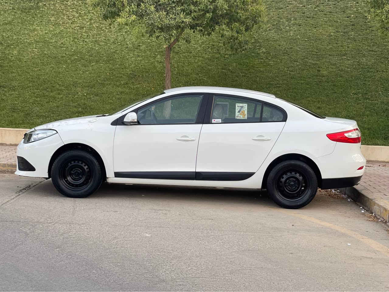 Renault Fluence 2016

سعری ٦٩ گەڵاو معامەلە 
دووپارچەی بۆیاخە 
سەیارەکە سفری ئێرە یە 
هەیکەلی سەیارەکە زۆر جوانە 

ناوزەردە
گێچ ئەلکترۆنیە 
دەبڵ گێڕە 
سوکان ڤۆلیۆمە 
لایت لیدوو عەدەسەیە 
ئاوێنەئیشارەتە
Abs 

مەکینە مەرخوبە 
گێڕوو مەکینە بەشەرت نەکراوەتەوە
١٠٠ هەزار کیلۆمەتر ڕۆی شتوەیە 
تەبرید بەشەرت 
تایەی تازەیە 

سەیارەکە لە سلێمانیە 

ژمارەی موبایل *********** السليمانية, العراق
