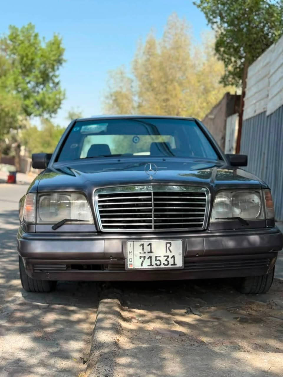 مارسيديس دب 300
موديل 91
مكينه 300 بلاديه قبق أسود عنكبوت 
كير جديد 4 نمر 
سلايت طكتين
كهربائيات كلها شغاله 
لايت زنون 
باتري جديد 
تخم تاير 
السياره جدديده مال جني
مكان السياره بغداد الامين 
التبريد نقص بس فريز بي ليك 
السعر 75$ وبيها مجال 
***********
