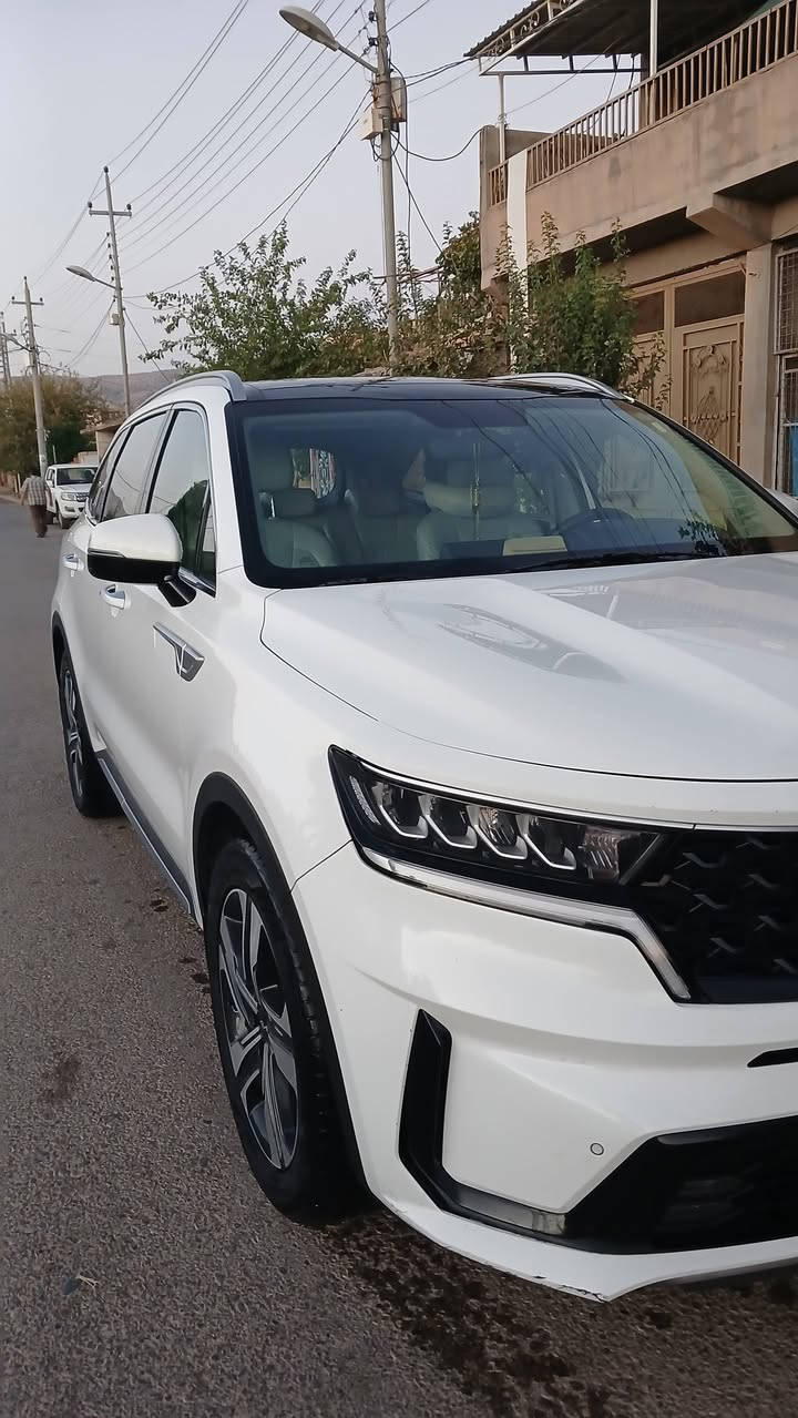 كيا سورنتو 2022
سعره 270$
ماشيه 122kL
مواصفاتها  معروفة 
بانوراما وجلد داخل ابيض وبصمه 
محرك 6 سلندر 3.5 
7 راكب
المقاعد جلد و كهرباء 
حساسات امامية وخلفية  
اناره محيطه متغيره 
 كامره خلفية 
بانوراما 
الگير ماوس 
وبيها 4 انظمة قيادة و 4 طرق 
الهاند بريك دكمة 
ستائر خلفية 
دخول الأبواب بصمة 
فتح وإغلاق الجنطة كهرباء 
تبريد ٣ قطع و مناخين
السيارة تدعم نظام ابل كاربلاي و اندرويد اوتو 
مكفوله عدى شخوط صغيره بالدعاميه تكاد لاتذكر 

العنوان بغداد 

الاتصال : ***********5☎️
