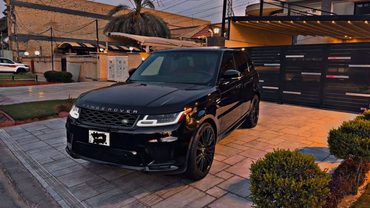 رانج روفر موديل 2019  سبورت
supercharge V8
طبعاً السيارات فول مواصفات ١/١ 

امريكي جاملغ ايسر فقط (بدون ايرباك) 
بدون دواخل بدون ايرباك
وابرز المواصفات راح اذكرها 
————————————————-
- بصمة تشغيل 
- ⁠فتحة سقف / بانوراما 
- ⁠ابواب شفط 
- ⁠ترحيب دخول واقتراب ⁠
- ⁠كشنات تدفئة وتبريد 
- ⁠كشنات خزن + كهرباء  
- ⁠داتاشو 
- ⁠ثلاجة 
- ⁠نقطة عمياء + مري قلاب + شفط 
- ⁠خزن ذاكرة مقاعد 
- ⁠تجوه خلفية كهرباء 
- ⁠سقف شامو 
- ⁠ستيرن كهرباء 
- ⁠لايتات داينمك 
- ⁠جكات تصعد تنزل 
- ⁠مودات قيادة مختلفة 
- ⁠اربع كامرات 
- ⁠حساسات امامي + خلفي 
- ⁠جنطة كهرباء + شفط 
- ⁠السيارة اعلى مواصفات بفئتها وبعد بيها هواي مواصفات الجناية يعرفوها 
باقي السيارة مكفولة من بموديلها 
وبدون اي نقص جاهزة متصرف عليه دينار 
رقم بغداد الجديد هزة جديده
ماشيه 35 mi 
( مكينة - كير - كهربائيات - صدر ) كله تمام 

مكان السيارة بغداد /  السيديه 

***********
