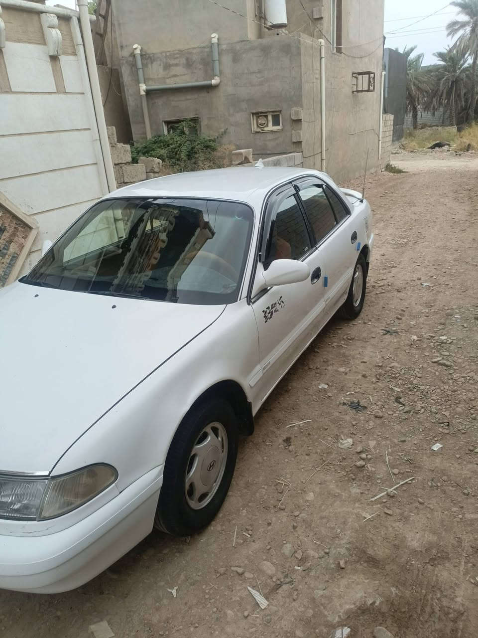 سوناتا للبيع موديل ٩٥ بغداد دولي سنويه جديده هزه جديده بدون ضربه اوتو ماتيك كهربائيات كله شغاله سنتر لوك تخم تاير كير مكينه كفاله سياره جديده السعر 43 وبيه مجال الاتصال ***********
