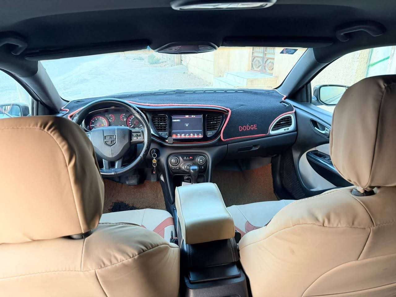 دودج دارت 14 وارد امريكي سيارة استخدام شخصي باسمي بيها جاملغ السايق مبدل وربع الباب العنوان البصرة شط العرب ***********
